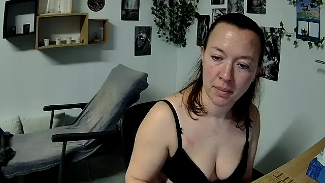 AnyaKreyxh online show from March 2025 06:12:01 PM