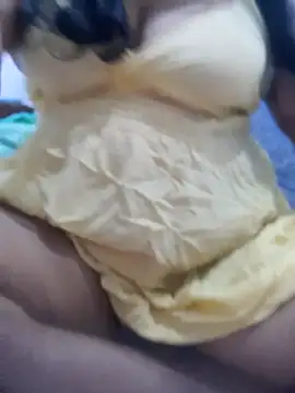 Snapshot of chubby_wife chatting on November 2025 04:40:02 AM chubby wife online show from November 2025 04:40:02 AM