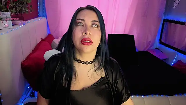 Snapshot of nathalie_zanettii chatting on June 2026 04:02:02 PM nathalie zanettii online show from June 2026 04:02:02 PM
