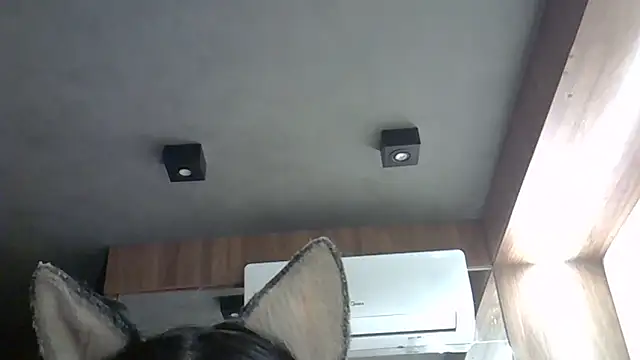 Skinny-Kitten online show from September 2025 09:26:01 PM