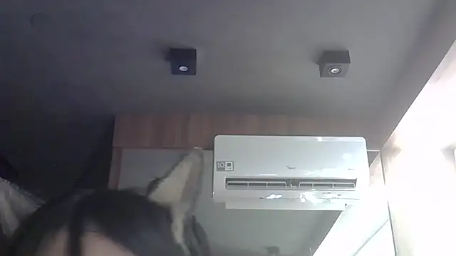 Skinny-Kitten online show from February 2026 06:35:01 PM