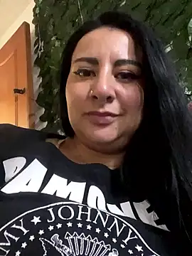 Abril Luv online show from February 2025 07:12:02 PM
