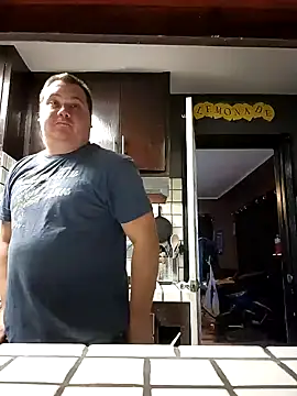 Snapshot of valhallacouple420 chatting on February 2025 12:27:01 AM valhallacouple420 online show from February 2025 12:27:01 AM