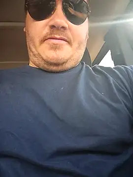 Snapshot of valhallacouple420 chatting on November 2025 09:08:01 PM valhallacouple420 online show from November 2025 09:08:01 PM