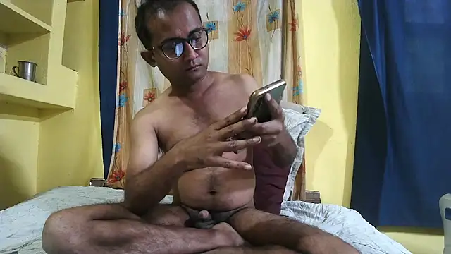 Snapshot of Cute_boy2000 chatting on December 2024 10:38:02 AM Cute boy2000 online show from December 2024 10:38:02 AM