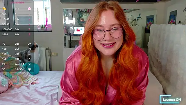 Snapshot of FluffyRainbowKity chatting on May 2026 08:32:02 AM FluffyRainbowKity online show from May 2026 08:32:02 AM