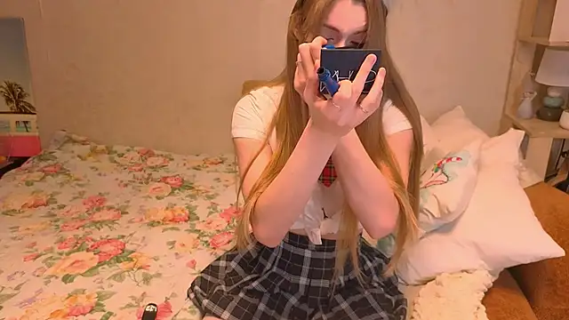 ShyBerryNelly online show from June 2026 01:10:02 AM