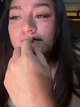 LuceroRm online show from February 2026 06:40:02 AM