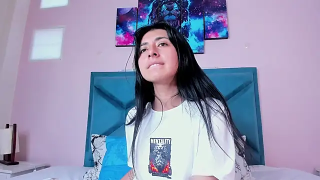 Snapshot of EmmaWilliamss chatting on March 2025 04:02:01 PM EmmaWilliamss online show from March 2025 04:02:01 PM