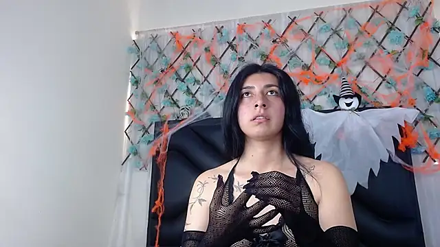 Snapshot of EmmaWilliamss chatting on November 2025 06:21:01 PM EmmaWilliamss online show from November 2025 06:21:01 PM