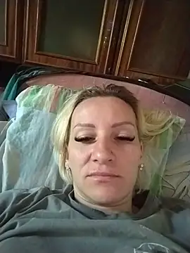 Snapshot of ulika1989 chatting on June 2026 06:21:02 AM ulika1989 online show from June 2026 06:21:02 AM