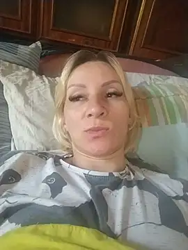 Snapshot of ulika1989 chatting on June 2026 06:19:02 AM ulika1989 online show from June 2026 06:19:02 AM