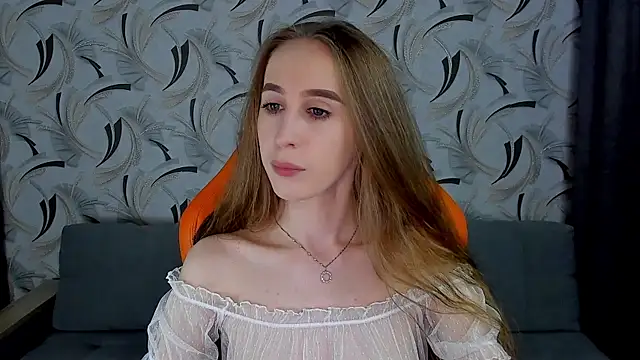 Snapshot of _mira_cle_ chatting on January 2025 02:39:01 AM  mira cle  online show from January 2025 02:39:01 AM