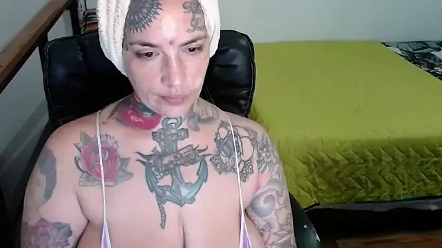 VampGirl1 online show from January 2025 12:31:01 PM