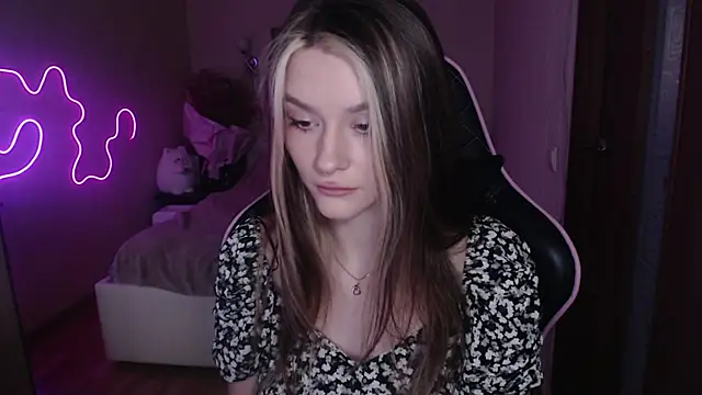 jeann elsaa online show from February 2025 06:54:01 AM