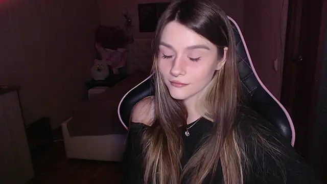 jeann elsaa online show from September 2025 08:32:02 PM