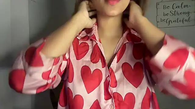 Snapshot of Queen_Sakhi chatting on January 2025 05:01:01 PM Queen Sakhi online show from January 2025 05:01:01 PM