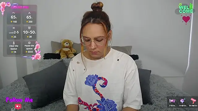 Bianca     online show from February 2025 09:56:01 PM