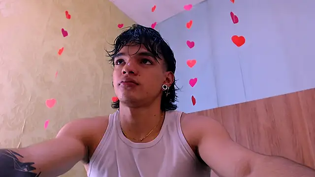 Snapshot of AlbertBernal69 chatting on February 2025 03:09:02 AM AlbertBernal69 online show from February 2025 03:09:02 AM