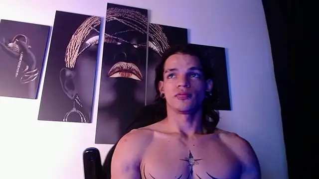 Snapshot of AlbertBernal69 chatting on October 2025 01:23:04 PM AlbertBernal69 online show from October 2025 01:23:04 PM