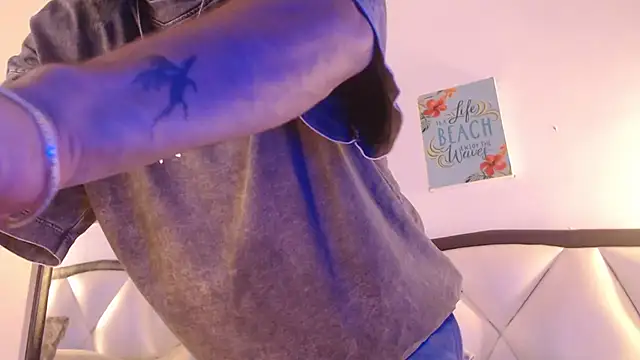 Snapshot of AlbertBernal69 chatting on November 2025 10:59:02 PM AlbertBernal69 online show from November 2025 10:59:02 PM