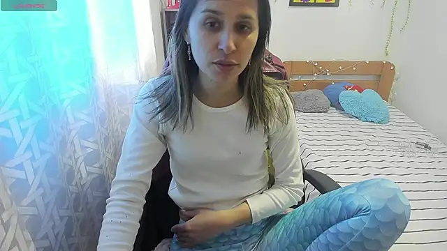 lauren ashlee online show from November 2025 01:32:01 PM