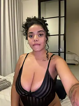 Mariecurl online show from February 2025 03:26:01 AM