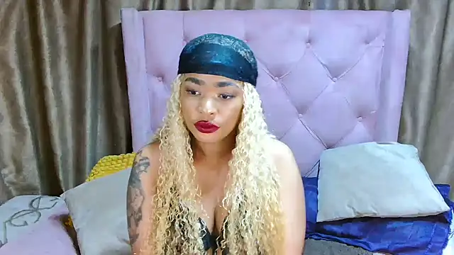 Snapshot of AFRICANGODDESSXXX chatting on September 2025 09:42:01 PM AFRICANGODDESSXXX online show from September 2025 09:42:01 PM