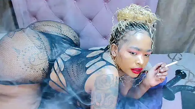 Snapshot of AFRICANGODDESSXXX chatting on October 2025 11:48:01 PM AFRICANGODDESSXXX online show from October 2025 11:48:01 PM