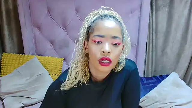Snapshot of AFRICANGODDESSXXX chatting on October 2025 01:13:02 AM AFRICANGODDESSXXX online show from October 2025 01:13:02 AM