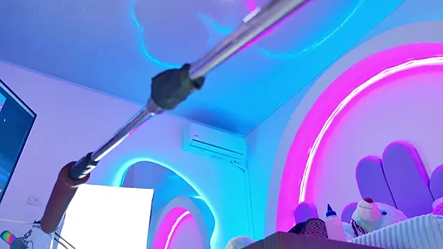 NathaxaLeans online show from March 2026 11:47:02 AM