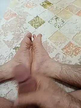 Snapshot of Hardapple01 chatting on January 2025 03:28:02 AM Hardapple01 online show from January 2025 03:28:02 AM