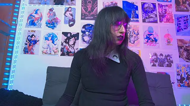 Snapshot of snowblack_ chatting on February 2025 03:00:01 PM snowblack online show from February 2025 03:00:01 PM