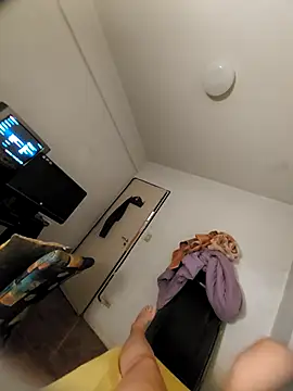 Snapshot of hotbiabrazil chatting on December 2025 03:11:01 AM hotbiabrazil online show from December 2025 03:11:01 AM