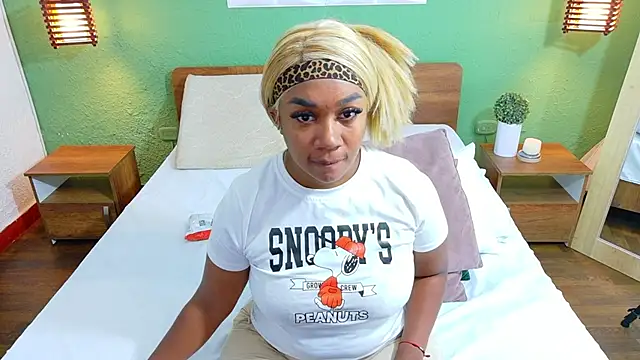 Snapshot of dannaahbrown chatting on March 2025 07:36:01 PM dannaahbrown online show from March 2025 07:36:01 PM