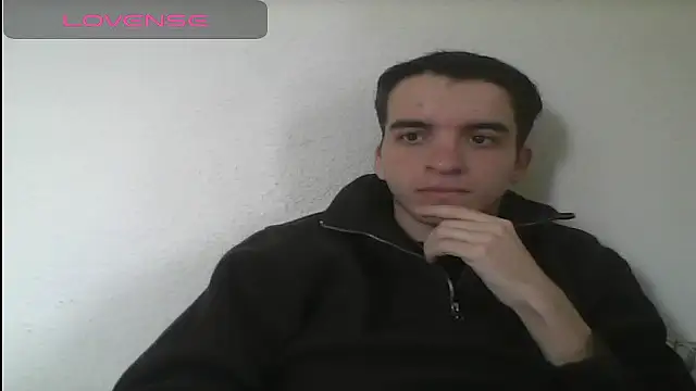 Snapshot of Tombgy07 chatting on March 2025 01:17:02 PM Tombgy07 online show from March 2025 01:17:02 PM