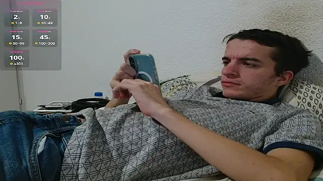 Snapshot of Tombgy07 chatting on October 2025 07:04:02 PM Tombgy07 online show from October 2025 07:04:02 PM