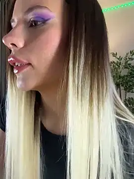 Snapshot of KittyKatyDream chatting on February 2025 06:13:02 PM KittyKatyDream online show from February 2025 06:13:02 PM