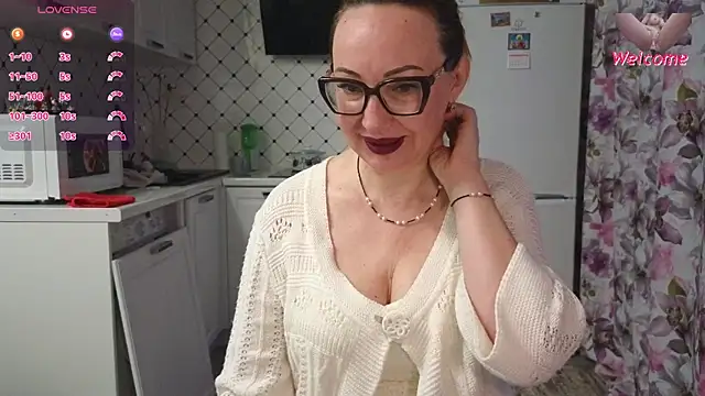 Snapshot of LybovNTV chatting on April 2026 02:25:02 AM LybovNTV online show from April 2026 02:25:02 AM