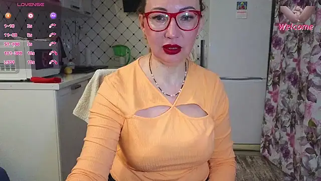Snapshot of LybovNTV chatting on April 2026 11:35:01 PM LybovNTV online show from April 2026 11:35:01 PM