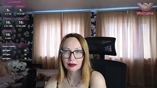 Snapshot of LybovNTV chatting on May 2026 11:15:01 AM LybovNTV online show from May 2026 11:15:01 AM