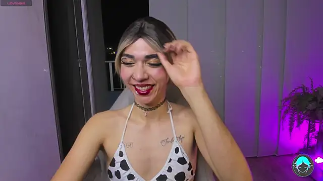 sofi elfqueen online show from January 2025 01:30:01 AM