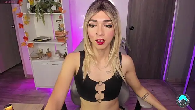 sofi elfqueen online show from January 2025 01:45:02 AM