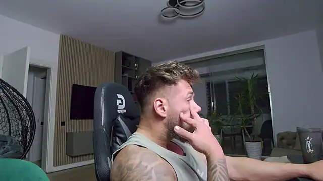 UbbeViking online show from February 2025 08:37:01 PM