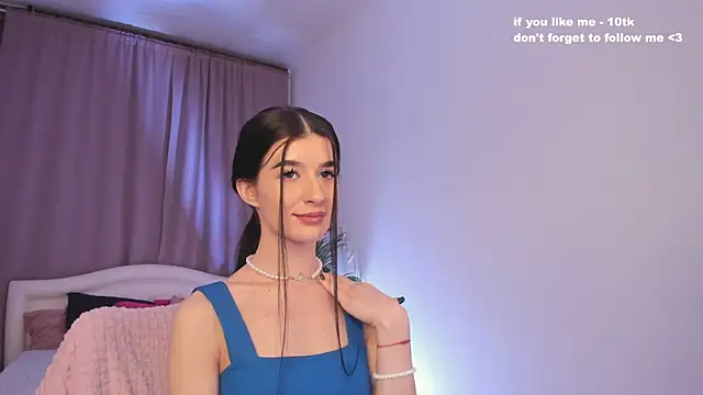 LauraCoy online show from February 2025 08:26:01 PM