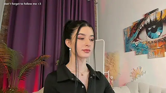 LauraCoy online show from May 2026 09:45:01 PM
