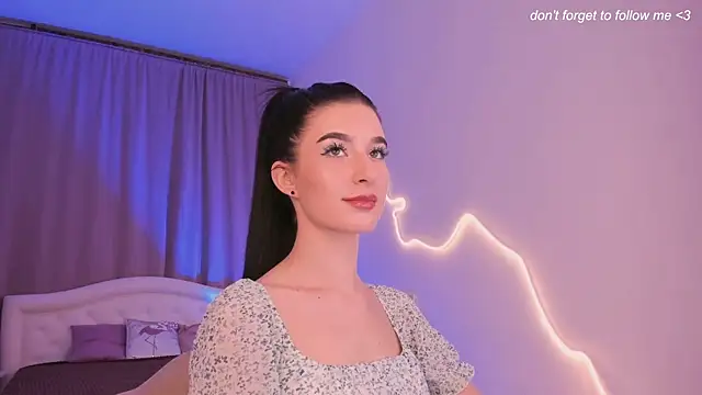 LauraCoy online show from June 2026 09:50:02 PM