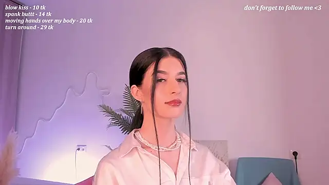 LauraCoy online show from August 2026 08:55:02 PM