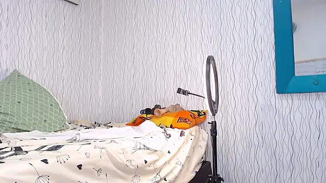 NadiaWhite online show from February 2025 09:53:02 PM