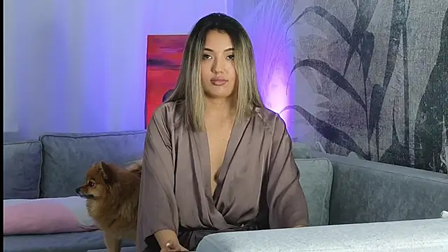 Snapshot of lily__foster chatting on March 2025 03:18:02 PM lily foster online show from March 2025 03:18:02 PM